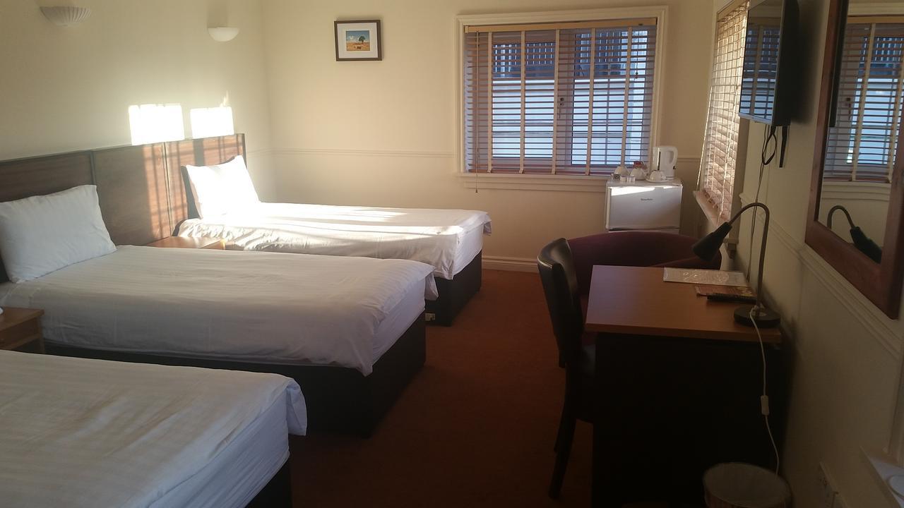 Charlotte Rooms Carlow Bagian luar foto